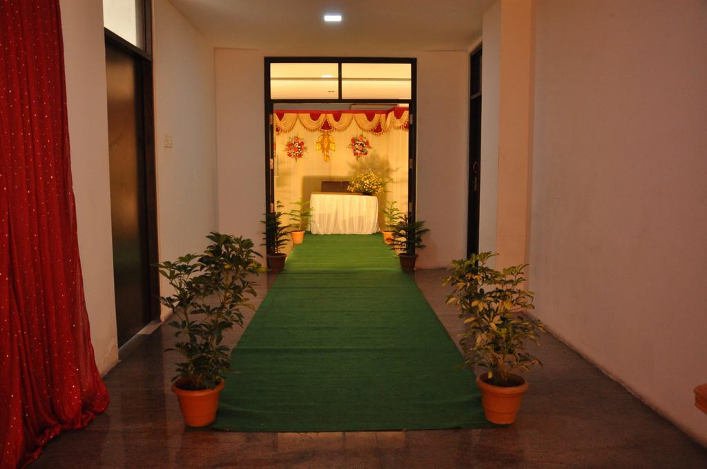 Hotel The Home Tiruppur Exterior photo