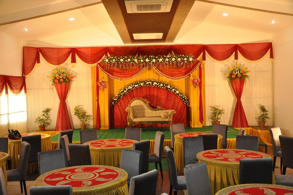 Hotel The Home Tiruppur Exterior photo