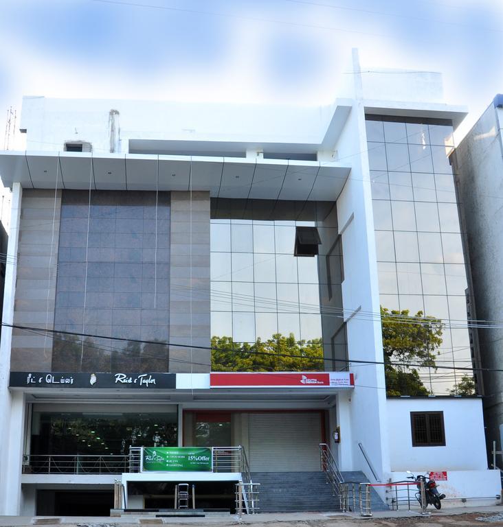 Hotel The Home Tiruppur Room photo