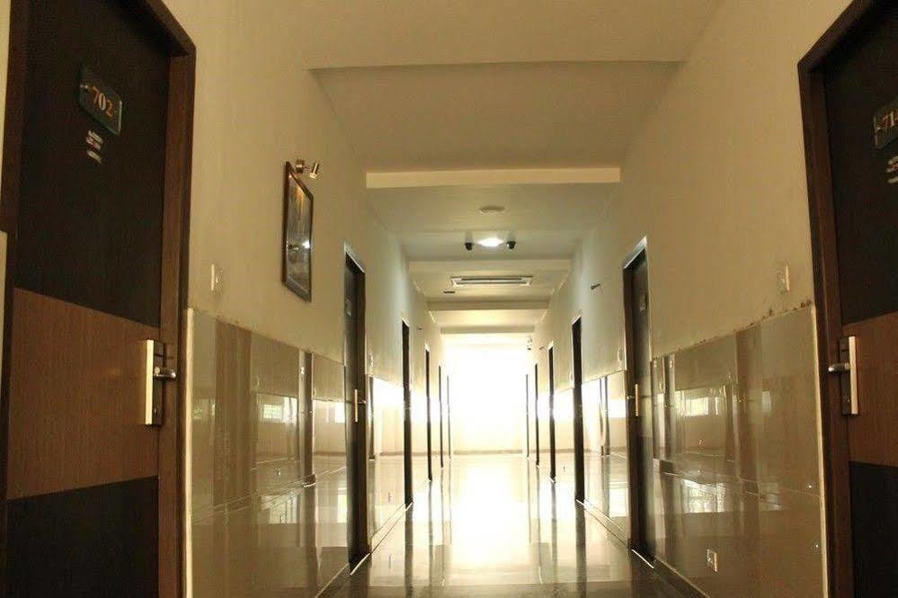 Hotel The Home Tiruppur Exterior photo
